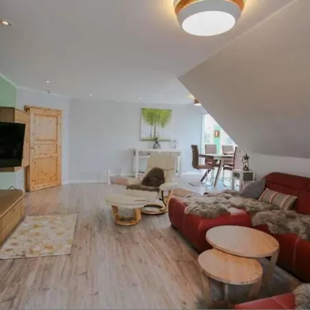 דירה Schoene Ruhige Fuer Ganze Familie